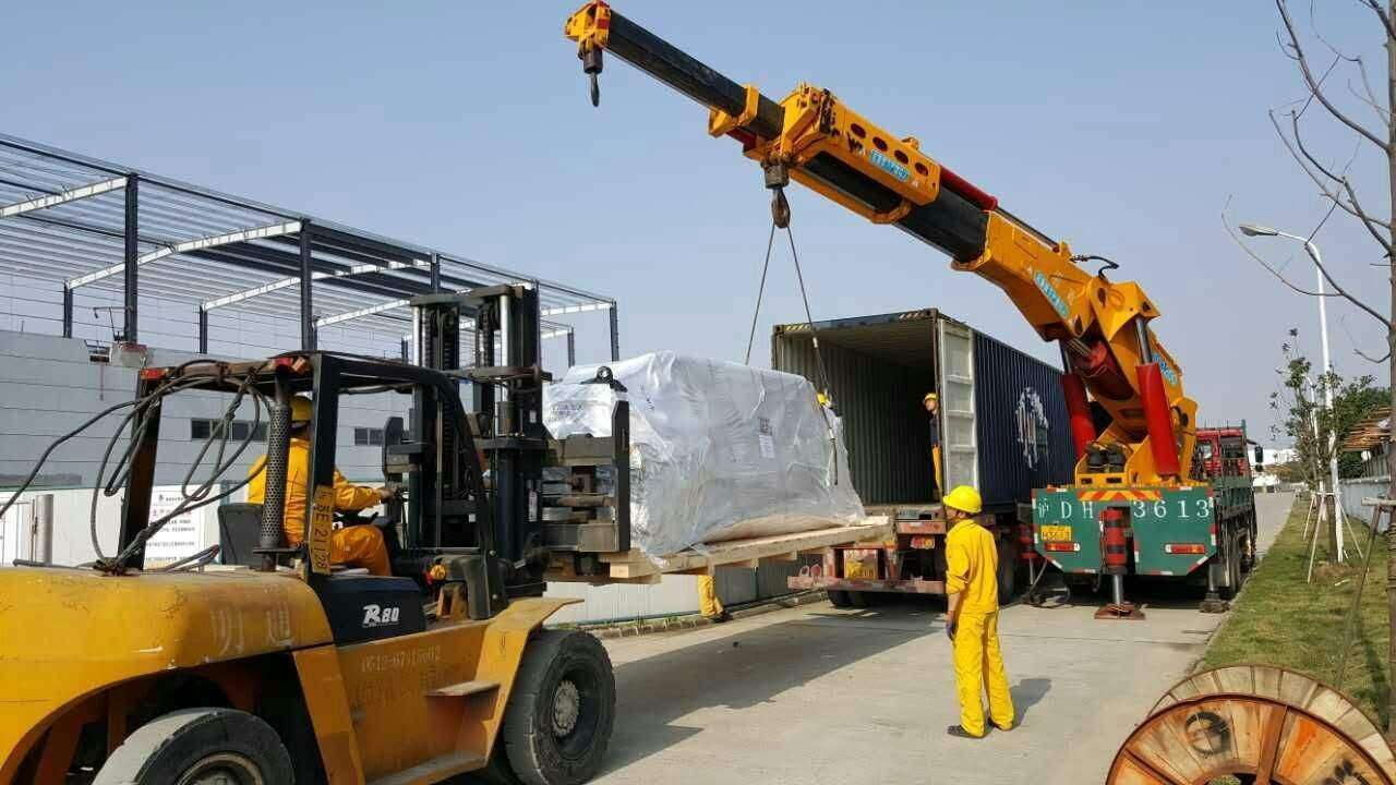 深圳企业搬迁-重型设备搬运